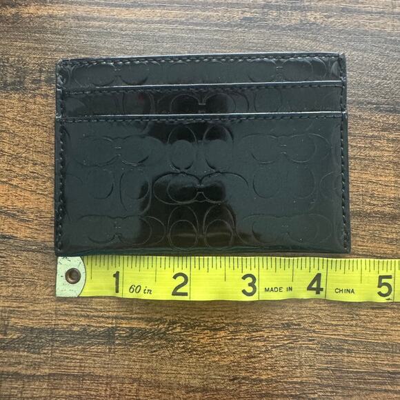New Coach Embossed Liquid Gloss Patent Card Case in Black w/ Dust Bag - Picture 9 of 12